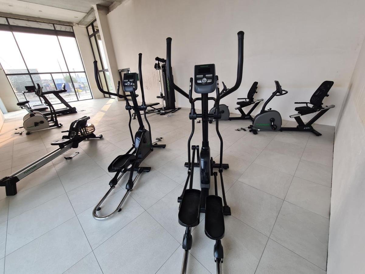 Central Park Tower Sea View Residence With Pool And Gym Ostend Exterior photo